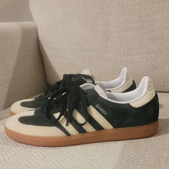 Adidas Samba Black and Cream Shoes - Picture 1 of 4